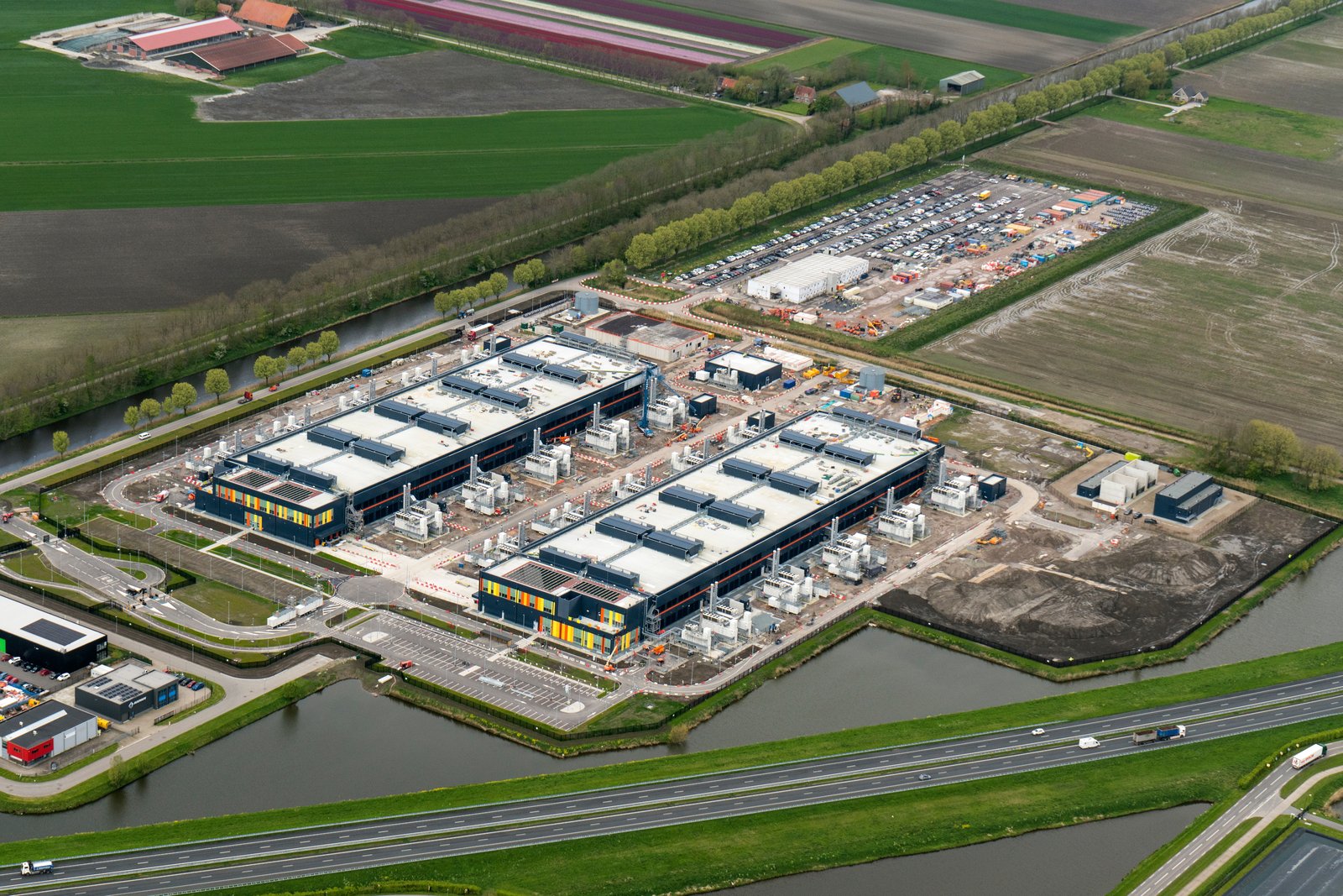 Image of a datacenter construction site.